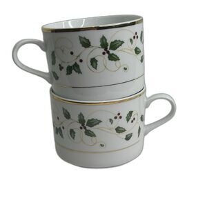 Wallace Silversmiths Holiday Vine 2 pc Coffee Cup Tea Mug Gold Plate
